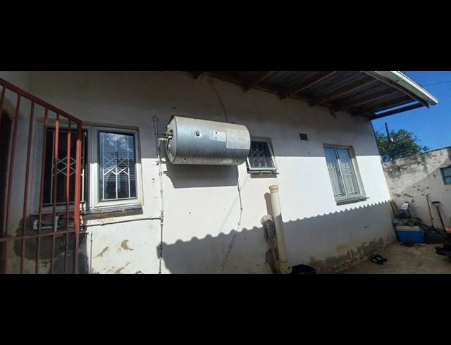 2 BEDROOM HOUSE FOR SALE IN SHASTRI PARK